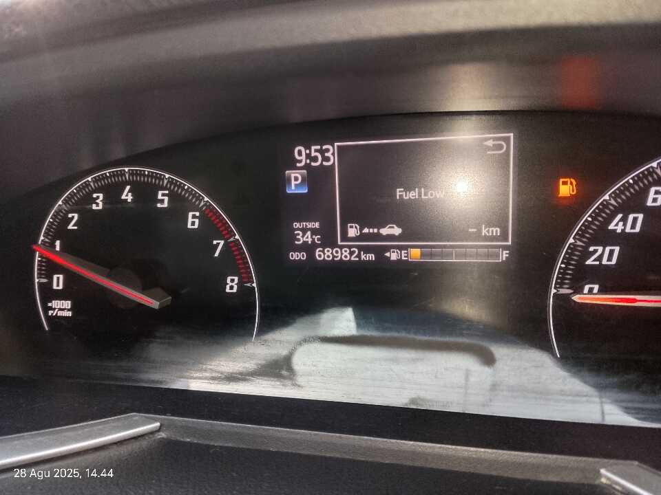 Foto Mobil Bekas Odometer Toyota Sienta 1.5 Q tahun 2016