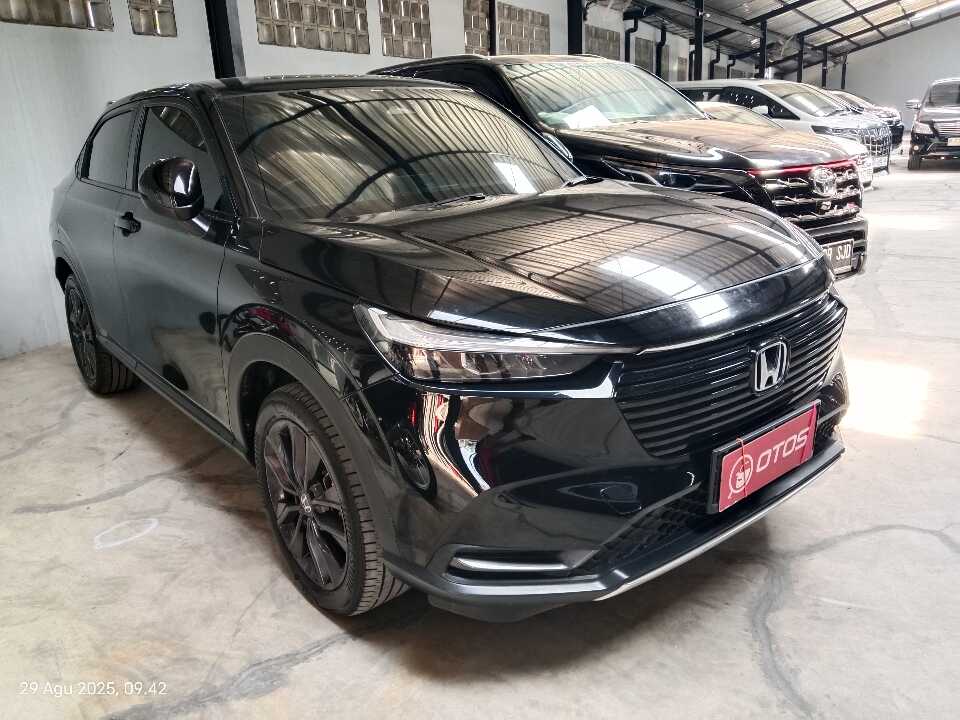2023 Honda HR-V 1.5 SE - Foto 1 dari 6