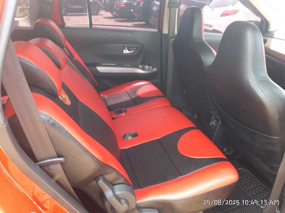 Foto Mobil Bekas Kabin Belakang Toyota Calya 1.2 G tahun 2016