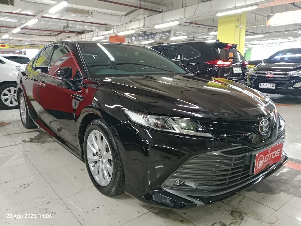 2021 Toyota Camry 2.5 V - Foto 1 dari 6