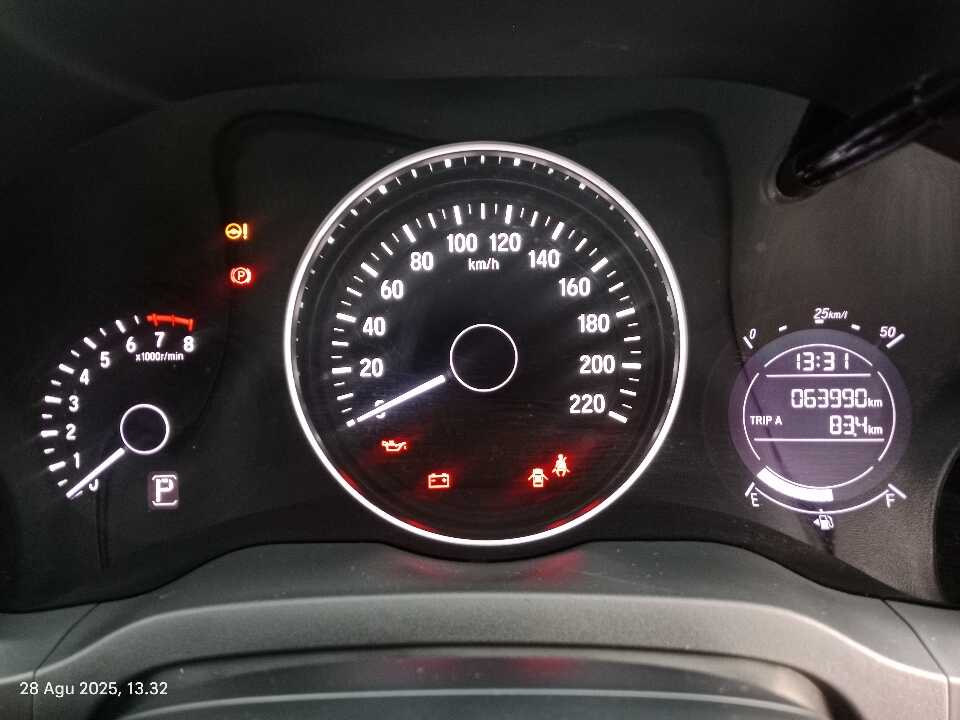Foto Mobil Bekas Odometer Honda HR-V 1.5 S tahun 2019