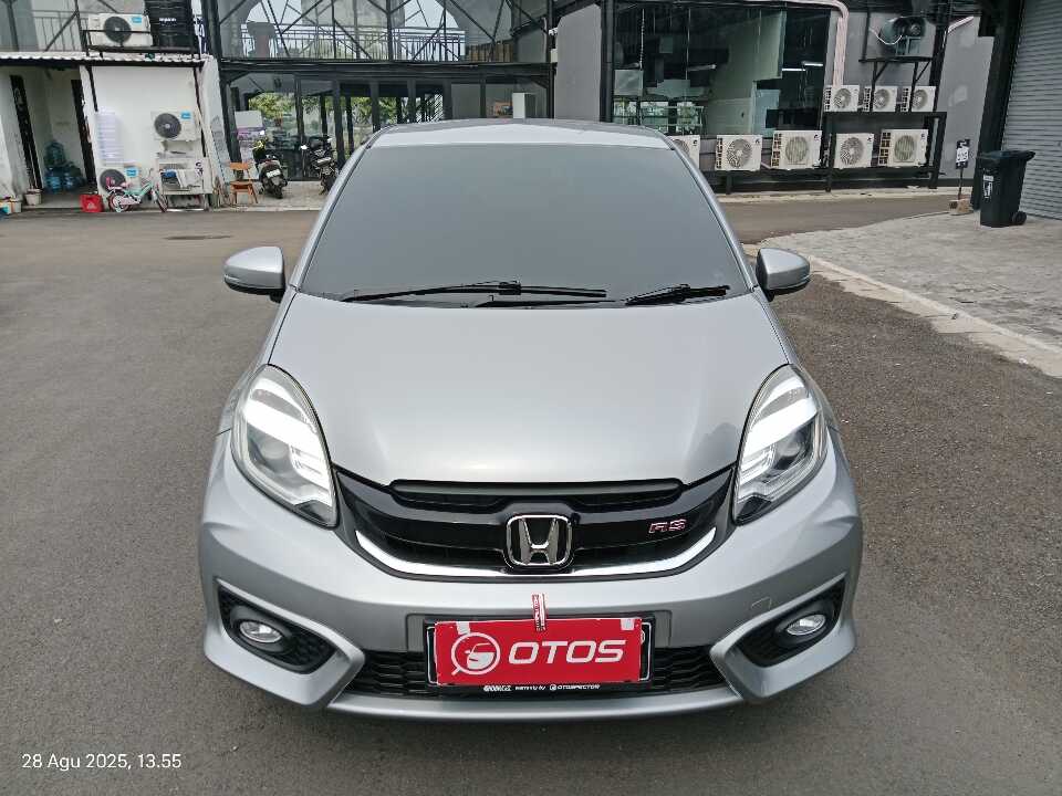 Foto Mobil Bekas Tampak Depan Honda Brio 1.2 RS tahun 2018