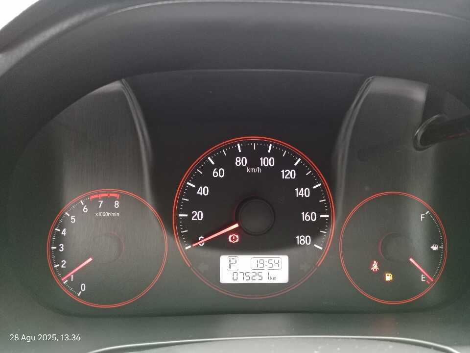 Foto Mobil Bekas Odometer Honda Brio 1.2 RS tahun 2018