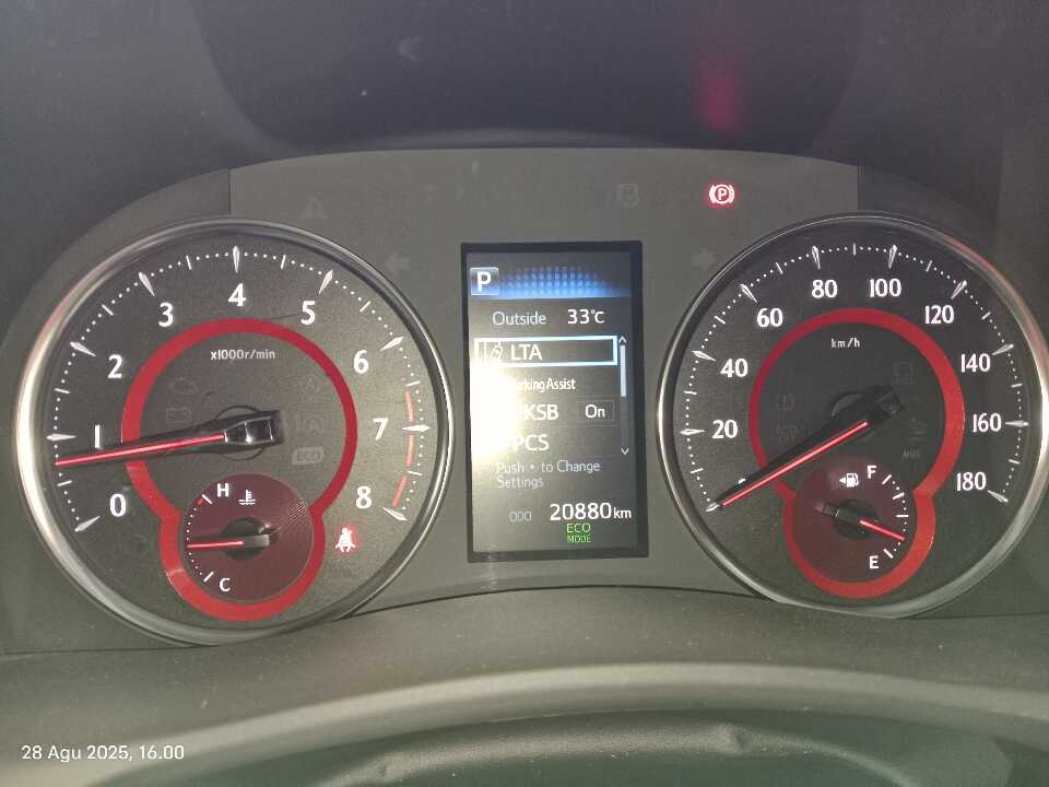 Foto Mobil Bekas Odometer Toyota Vellfire 2.5 G tahun 2021