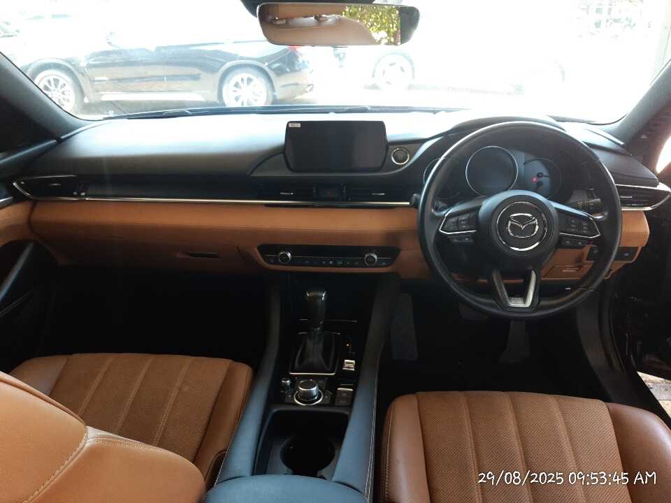 Foto Mobil Bekas Dashboard Mazda 6 2.5 tahun 2023