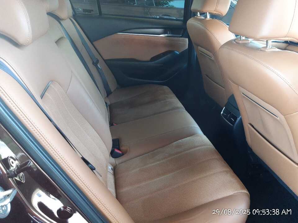 Foto Mobil Bekas Kabin Belakang Mazda 6 2.5 tahun 2023