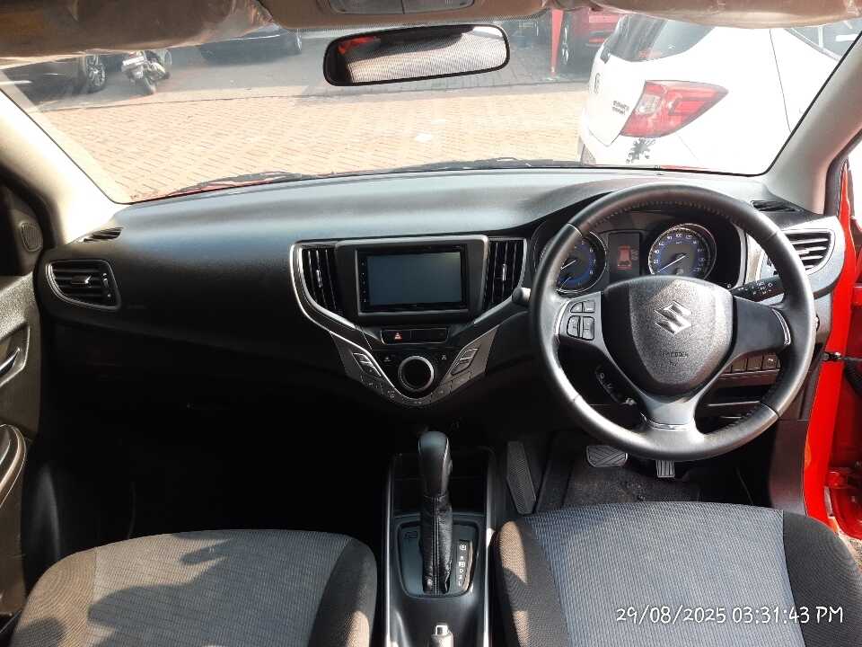 Foto Mobil Bekas Dashboard Suzuki Baleno 1.4 tahun 2020