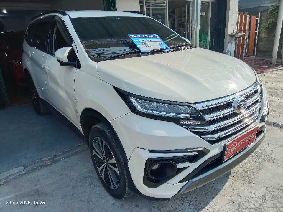 2018 Daihatsu Terios 1.5 R - Foto 1 dari 6