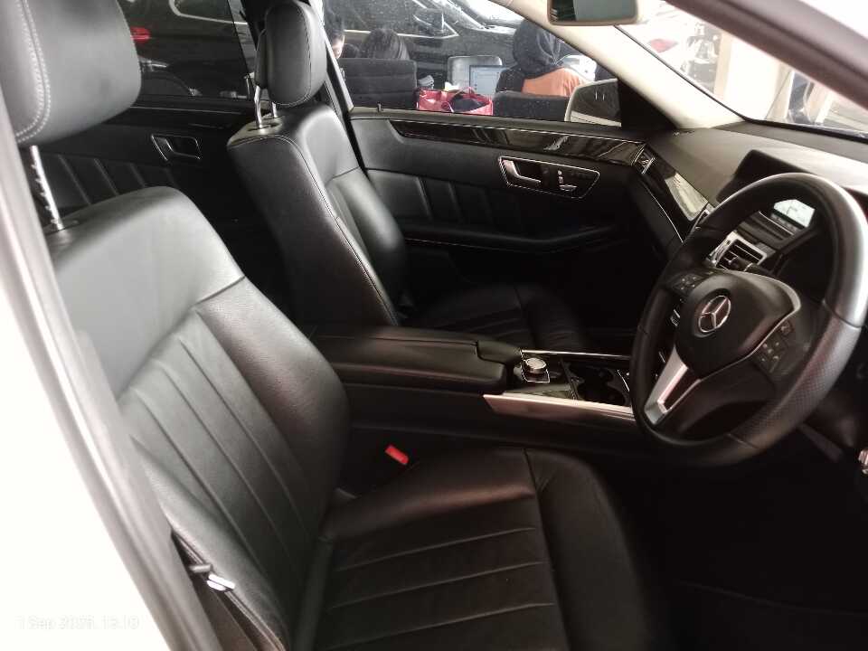 Foto Mobil Bekas Kabin Depan Mercedes-Benz E250 2.0 tahun 2014