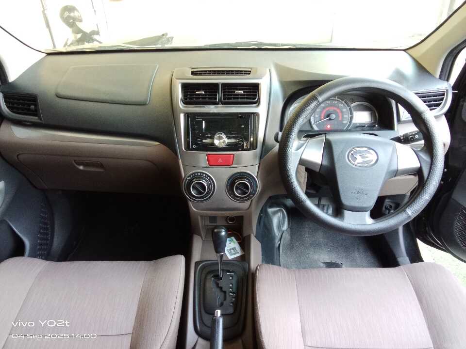 Foto Mobil Bekas Dashboard Daihatsu Xenia 1.3 R tahun 2016