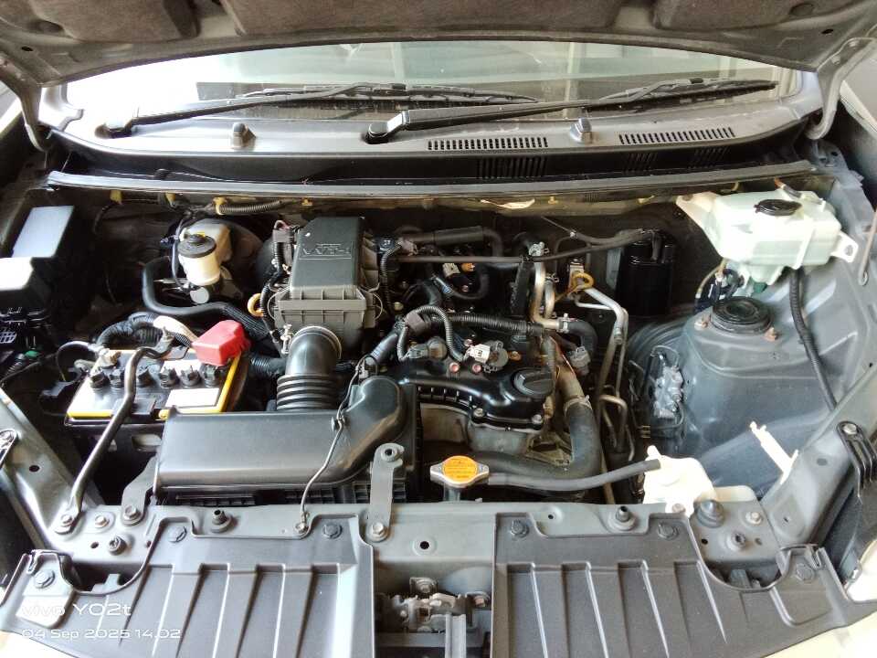 Foto Mobil Bekas Mesin Daihatsu Xenia 1.3 R tahun 2016