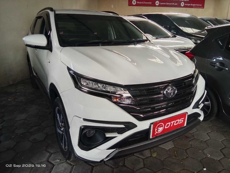 2023 Toyota Rush 1.5 S GR Sport - Foto 1 dari 6