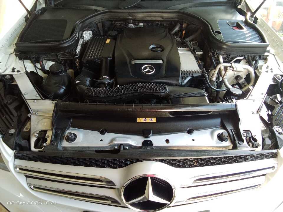 Foto Mobil Bekas Mesin Mercedes-Benz GLC250 2.0 tahun 2017