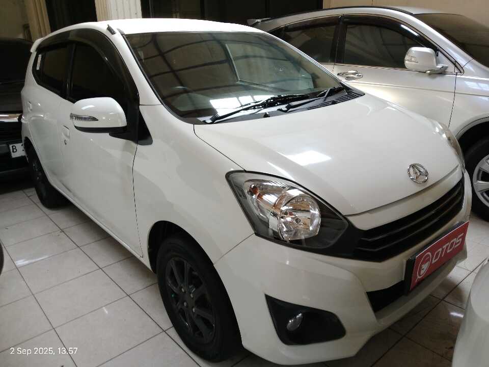 2021 Daihatsu Ayla 1.0 X - Foto 1 dari 6