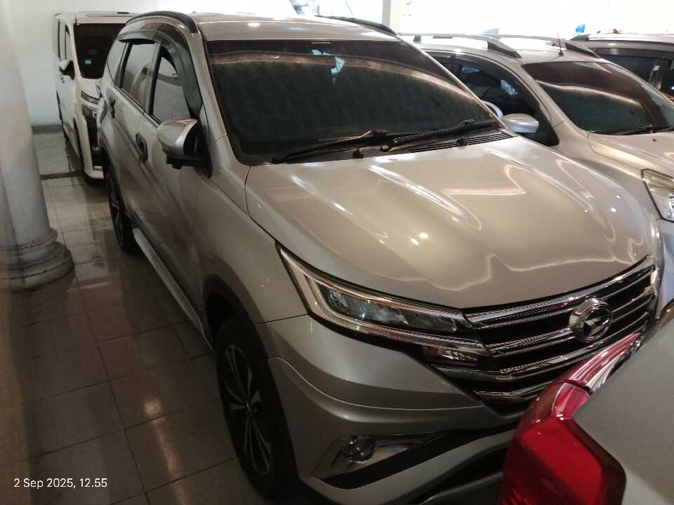 2021 Daihatsu Terios 1.5 R - Foto 1 dari 6