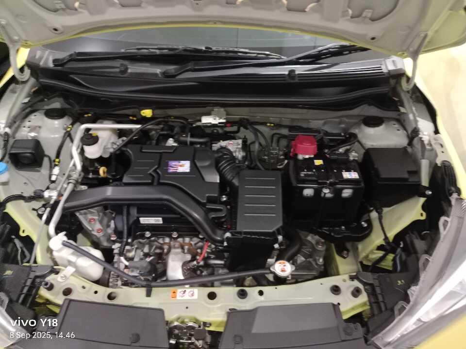 Foto Mobil Bekas Mesin Daihatsu Ayla 1.0 X tahun 2024