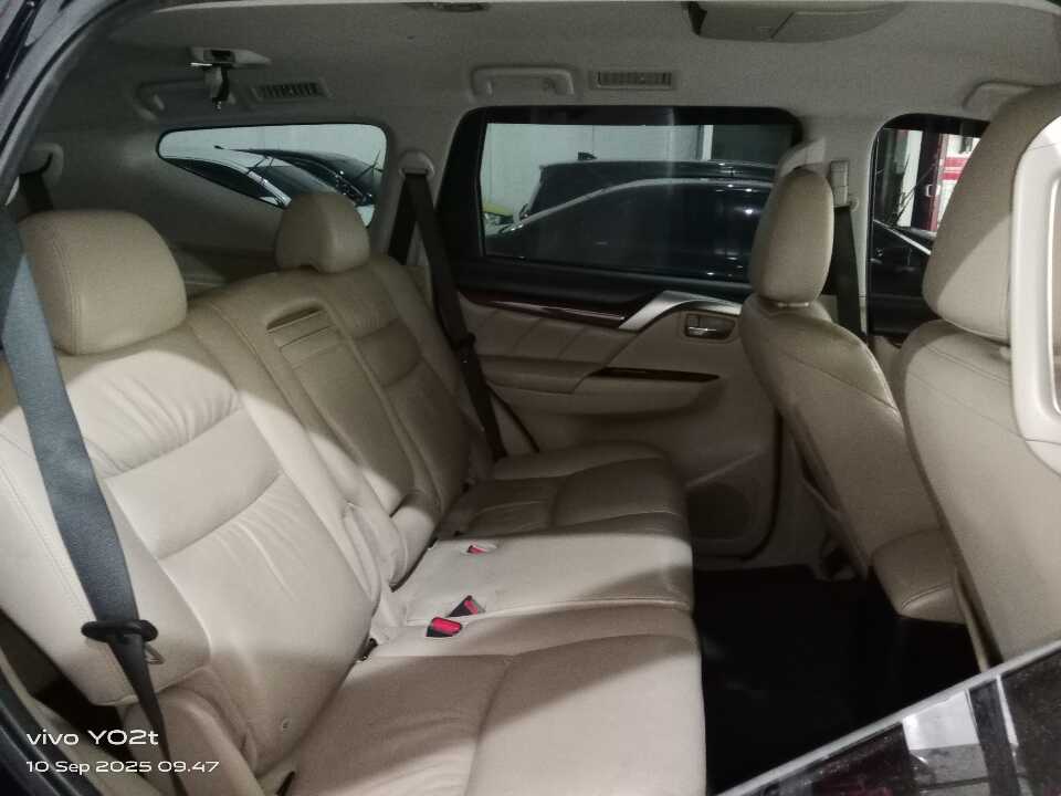 Foto Mobil Bekas Kabin Belakang Mitsubishi Pajero Sport 2.4 Dakar Ultimate tahun 2018