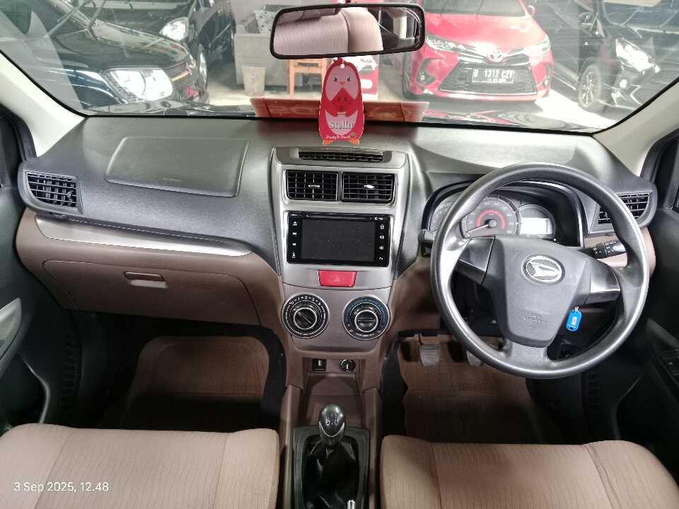 Foto Mobil Bekas Dashboard Daihatsu Xenia 1.3 R tahun 2018