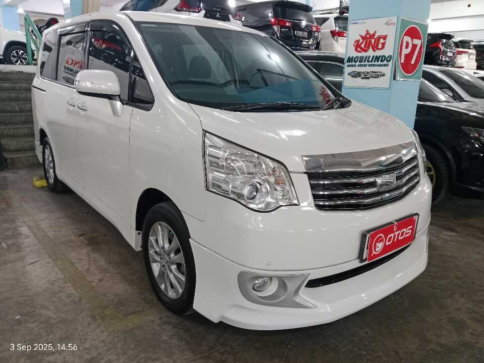 2015 Toyota NAV1 2.0 V - Foto 1 dari 6