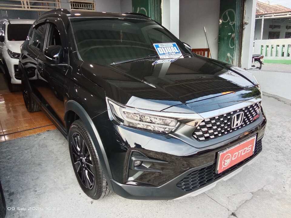 2023 Honda WR-V 1.5 RS - Foto 1 dari 6