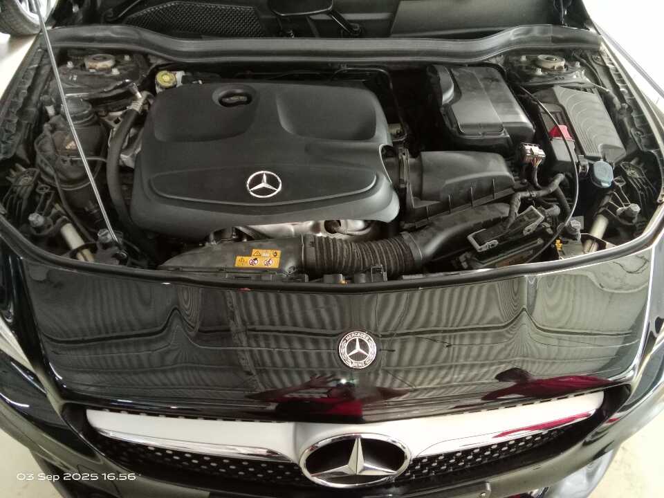 Foto Mobil Bekas Mesin Mercedes-Benz CLA200 1.6 tahun 2018