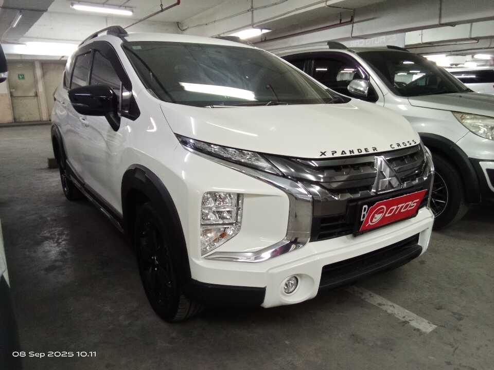 2020 Mitsubishi Xpander 1.5 Cross - Foto 1 dari 6