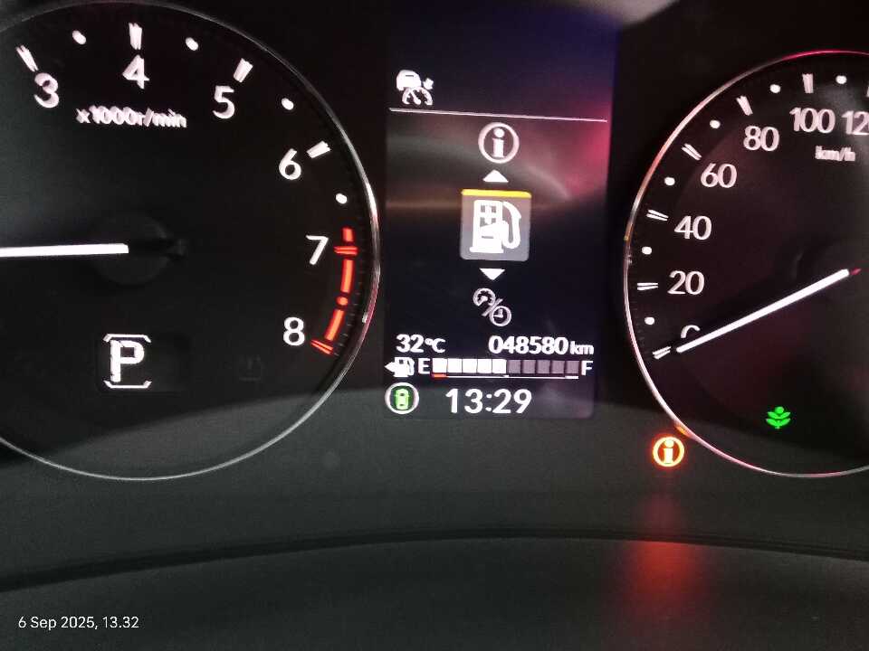 Foto Mobil Bekas Odometer Honda HR-V 1.5 SE tahun 2023
