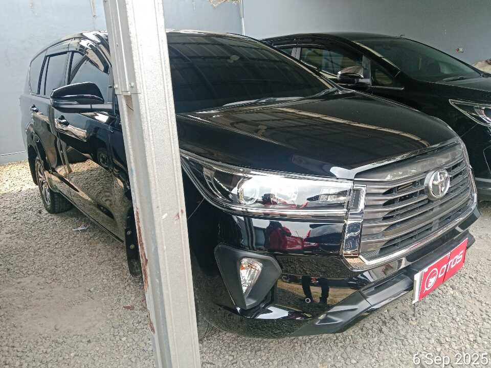 2022 Toyota Kijang Innova 2.4 V - Foto 1 dari 6