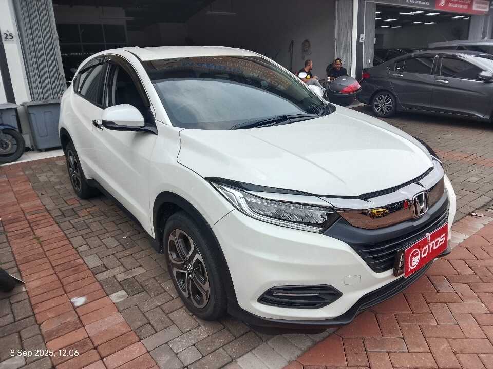 2021 Honda HR-V 1.5 E - Foto 1 dari 6