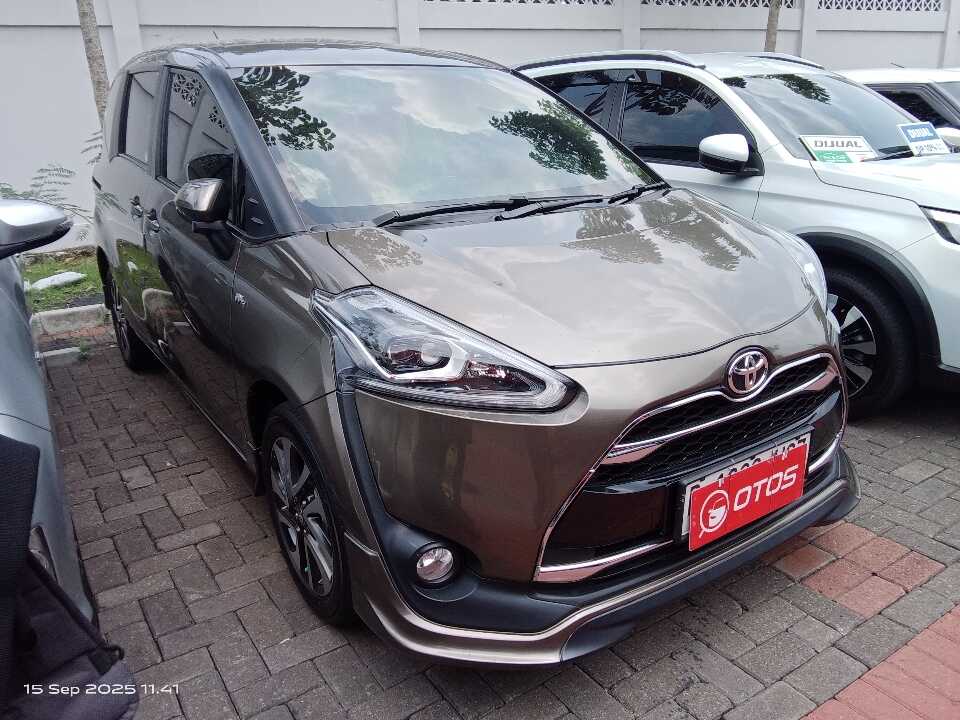 2017 Toyota Sienta 1.5 Q - Foto 1 dari 6