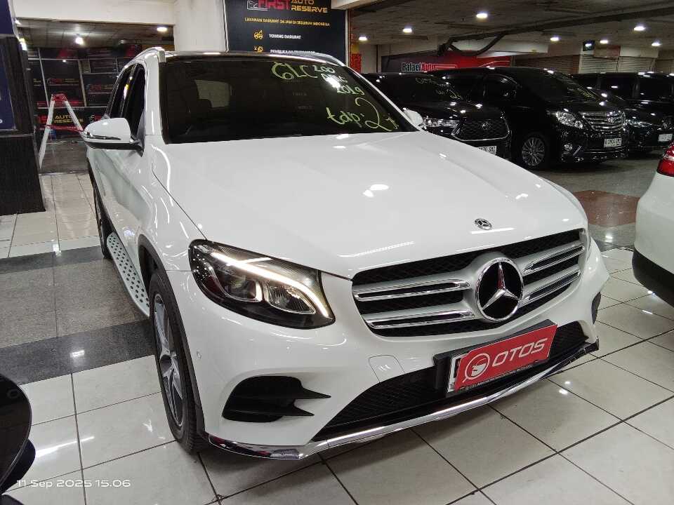 2019 Mercedes-Benz GLC200 2.0 - Foto 1 dari 6