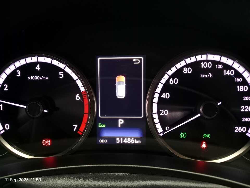 Foto Mobil Bekas Odometer Lexus NX 300 2.0 F-Sport tahun 2019