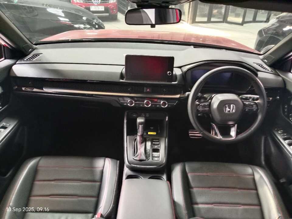 Foto Mobil Bekas Dashboard Honda CR-V 2.0 tahun 2024