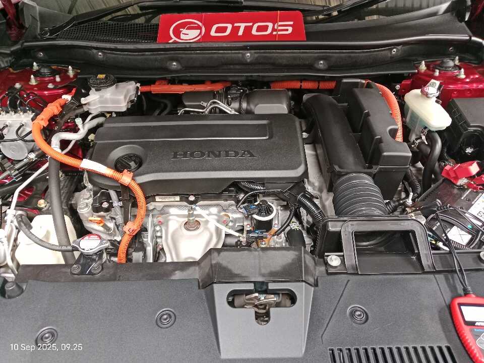 Foto Mobil Bekas Mesin Honda CR-V 2.0 tahun 2024