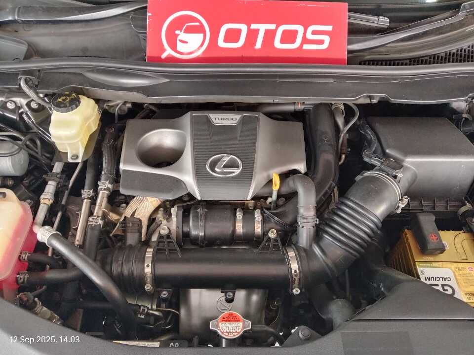 Foto Mobil Bekas Mesin Lexus RX 200t 2.0 Luxury tahun 2015