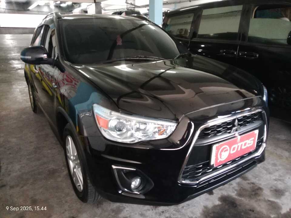 2015 Mitsubishi Outlander Sport 2.0 GLS - Foto 1 dari 6