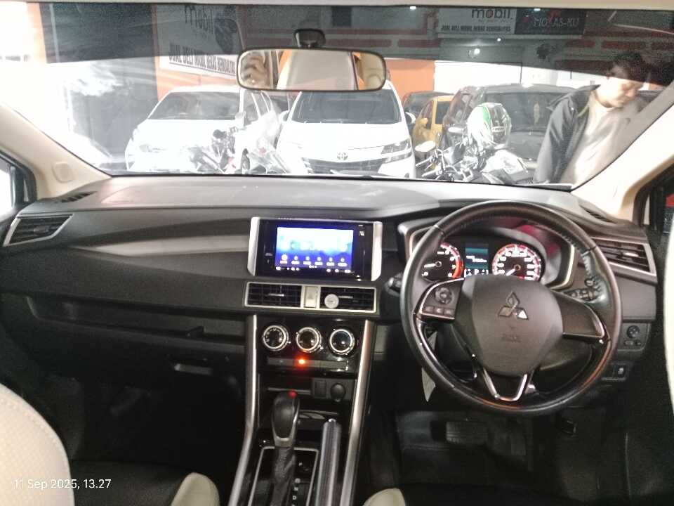Foto Mobil Bekas Dashboard Mitsubishi Xpander 1.5 Sport tahun 2021