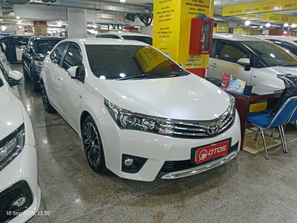 2014 Toyota Corolla Altis 1.8 V - Foto 1 dari 6