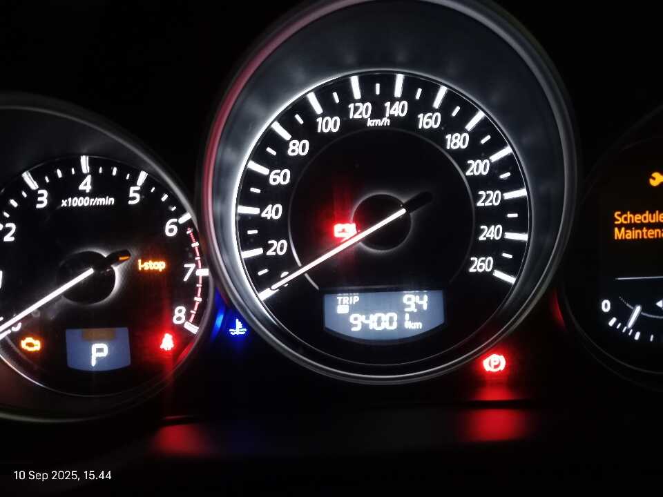 Foto Mobil Bekas Odometer Mazda CX-5 2.5 Grand Touring tahun 2015