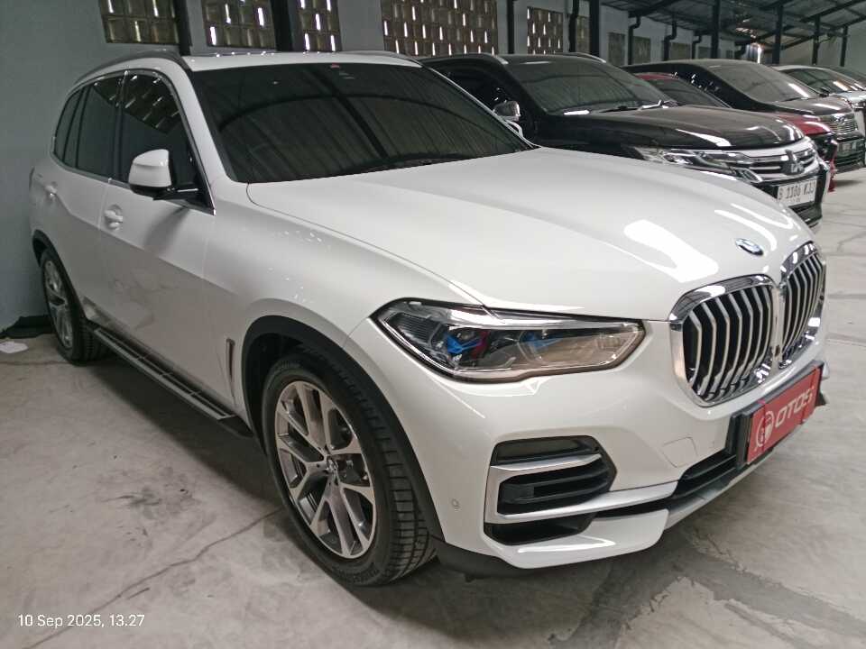 2022 BMW X5 3.0 Xdrive40i Xline - Foto 1 dari 6