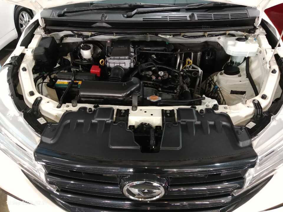 Foto Mobil Bekas Mesin Daihatsu Terios 1.5 X tahun 2021