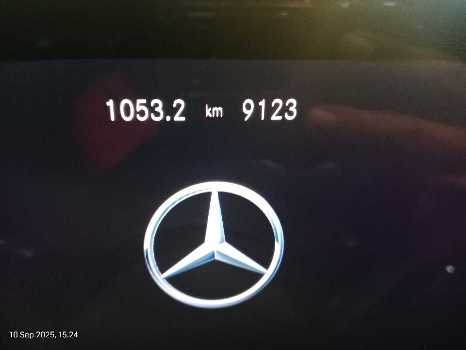 Foto Mobil Bekas Odometer Mercedes-Benz GLA35 AMG 2.0 tahun 2022
