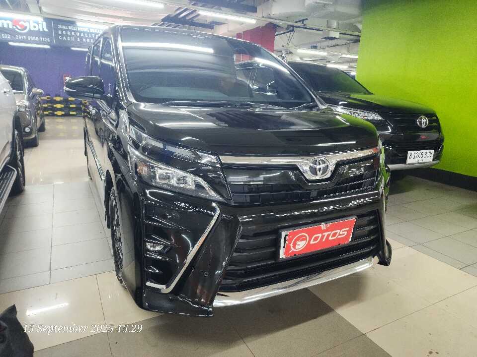 2019 Toyota Voxy 2.0