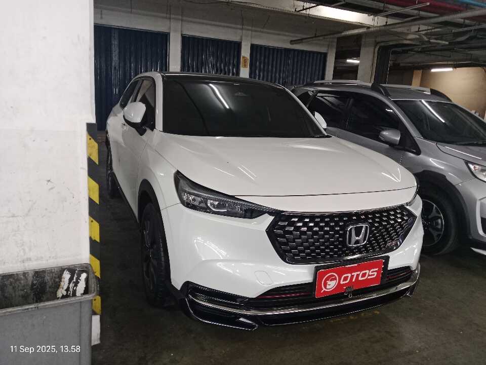 2022 Honda HR-V 1.5 Turbo RS - Foto 1 dari 6
