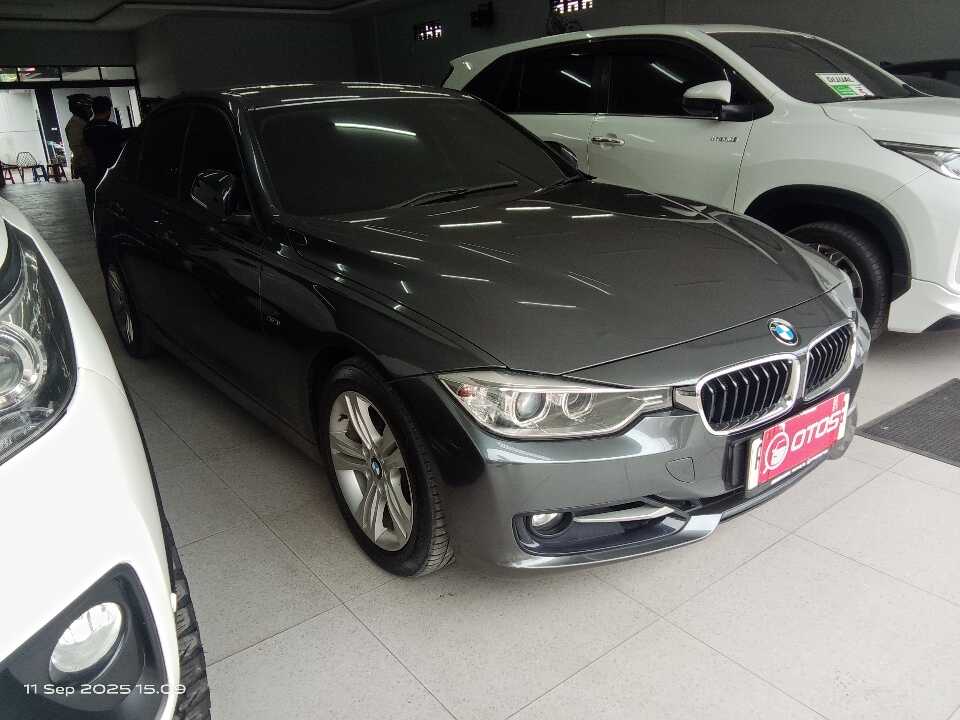 2015 BMW 320i 2.0 N20 - Foto 1 dari 6