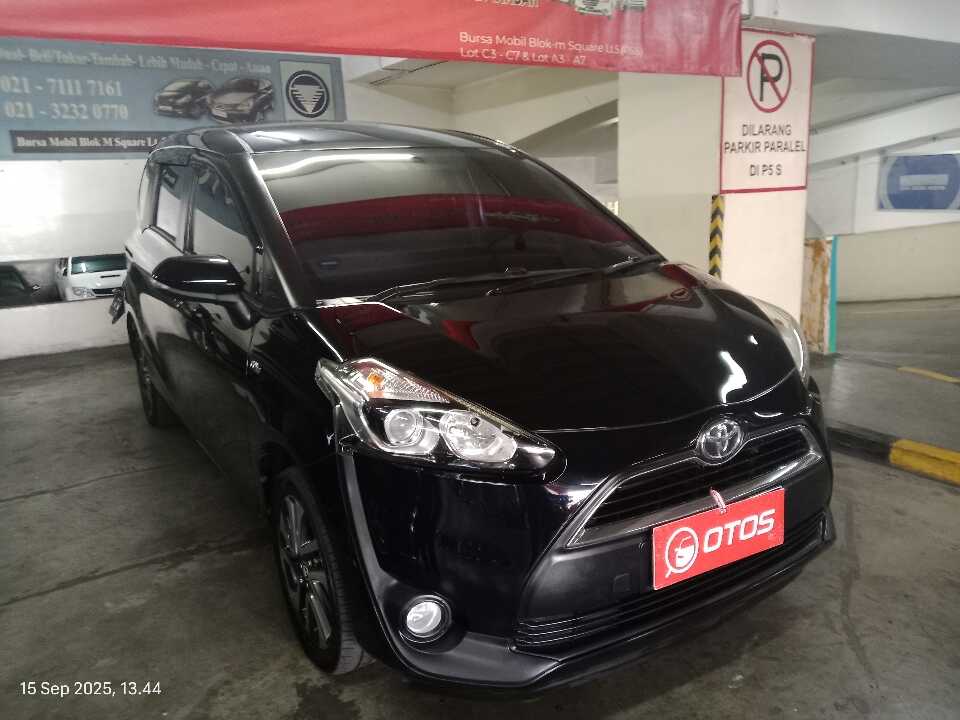 2017 Toyota Sienta 1.5 V - Foto 1 dari 6