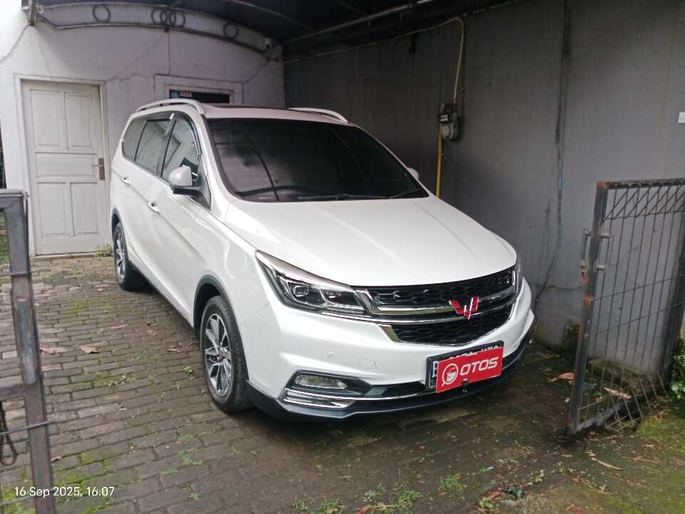 2021 Wuling Cortez 1.5 L T Lux - Foto 1 dari 6