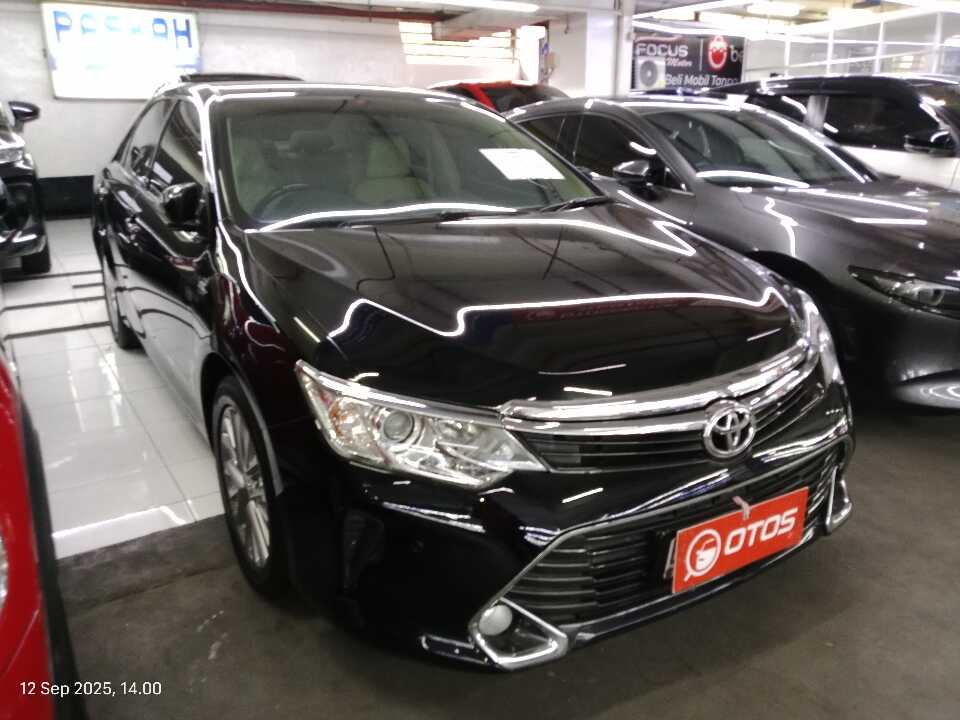 2017 Toyota Camry 2.5 V - Foto 1 dari 6