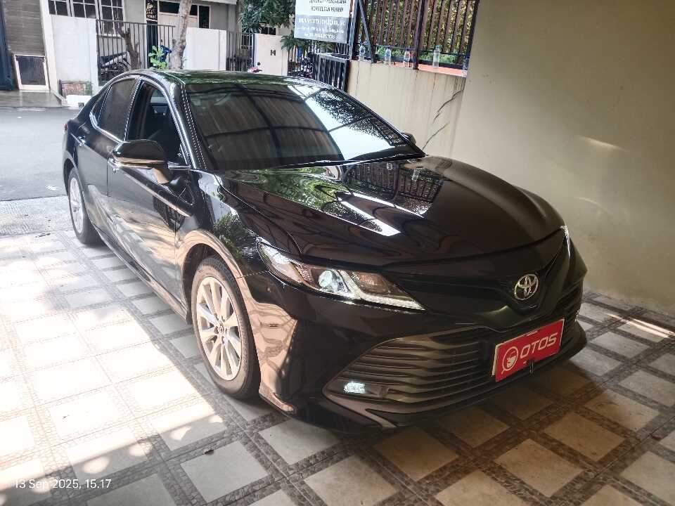 2019 Toyota Camry 2.5 V