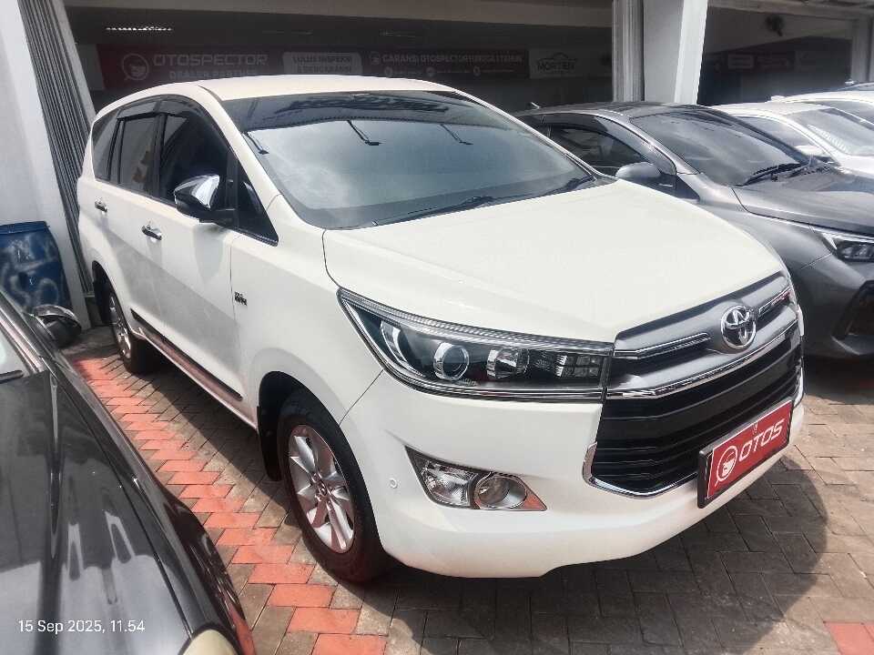 2017 Toyota Kijang Innova 2.0 Q - Foto 1 dari 6